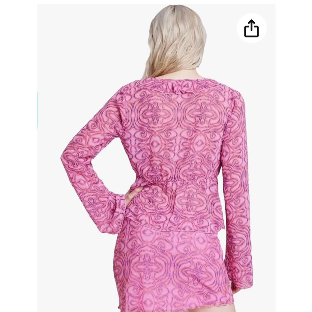 NWT Wild Fable Pink Geometric Print Tie Front Long Sleeve Chiffon Top Size Small - Picture 4 of 14